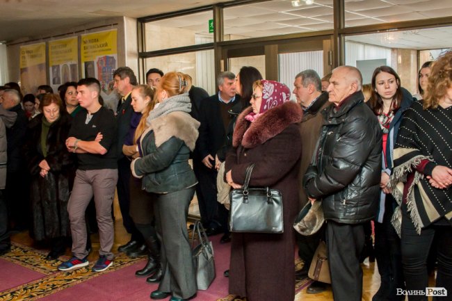 Символ свободи: у Луцьку – виставка, присвячена Державному гербу України. ФОТО