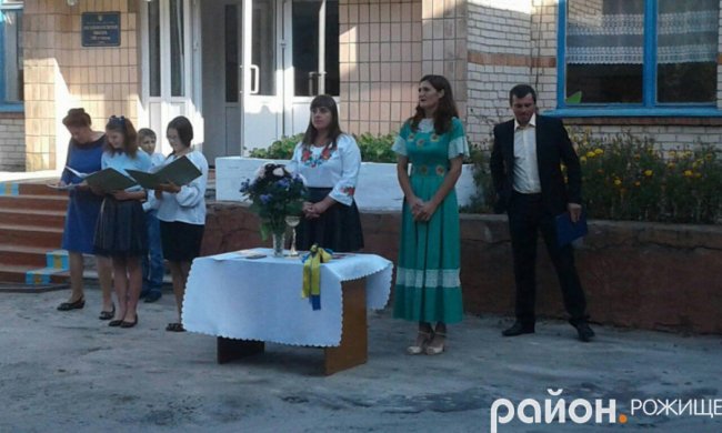  Перший дзвінок у селі Навіз 