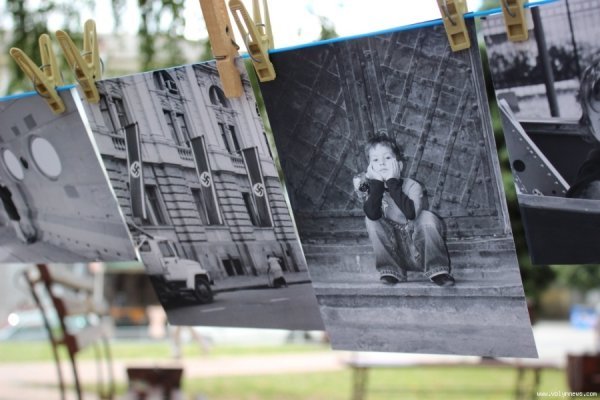 У центрі Луцька ‒ фотовиставка в сквері. ФОТО