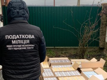У волинянина вдома знайшли велику партію контрабандних сигарет