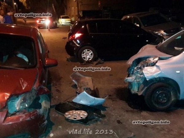 У Києві пʼяна дівчина в аварії розтрощила 5 авто. ФОТО