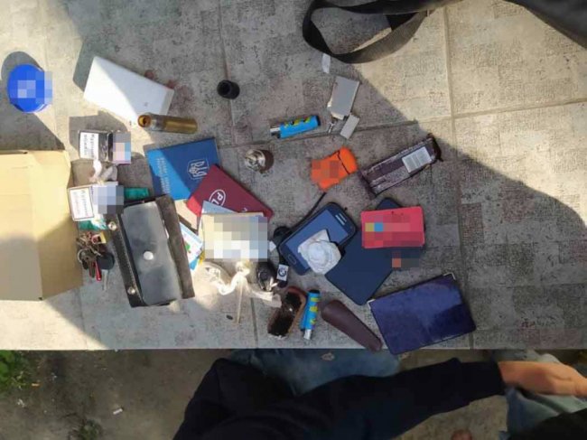 У Луцьку на пошті затримали ще одного закладчика наркотиків. ФОТО