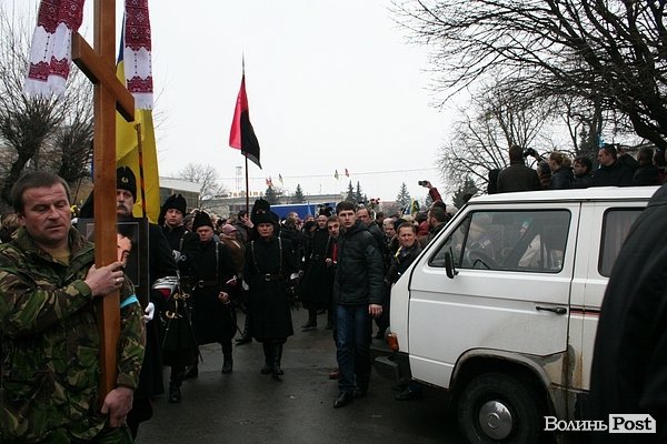 У Луцьку прощалися з загиблим волинянином. ФОТО