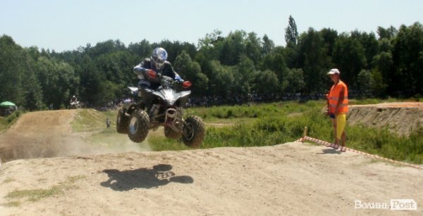 На Волині відбулися міжнародні змагання з мотокросу. ФОТО