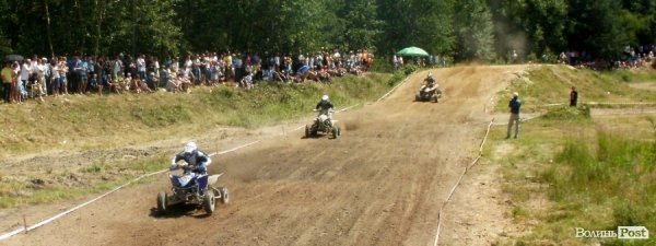 На Волині відбулися міжнародні змагання з мотокросу. ФОТО