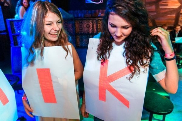 У луцькому клубі влаштували «дуель»  між чоловіками та жінками. ФОТО