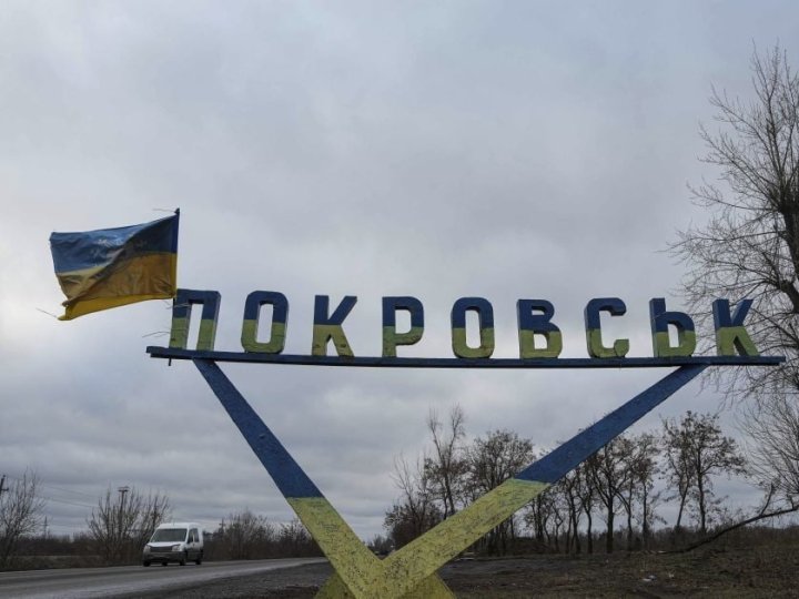 Рішення про виведення військ із Покровська є справою військових командирів на місці, - Зеленський