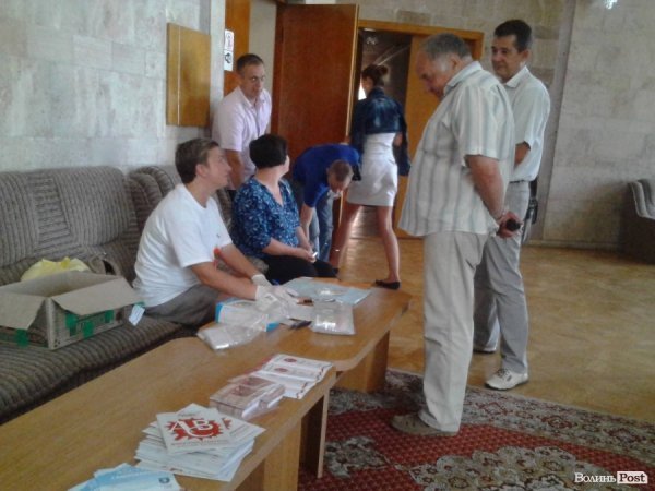 В облдержадміністрації будуть перевіряти лучан на гепатит. ФОТО