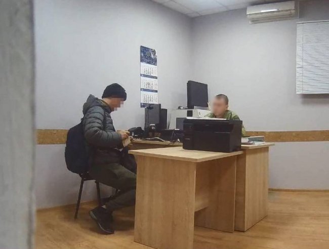 Аби виїхати до Польщі, чоловік на Волині пропонував хабар 1500 євро