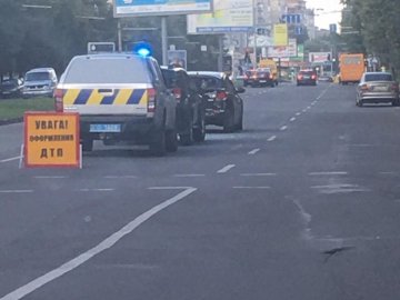 На Соборності у Луцьку – аварія: зіткнулися два авто. ФОТО