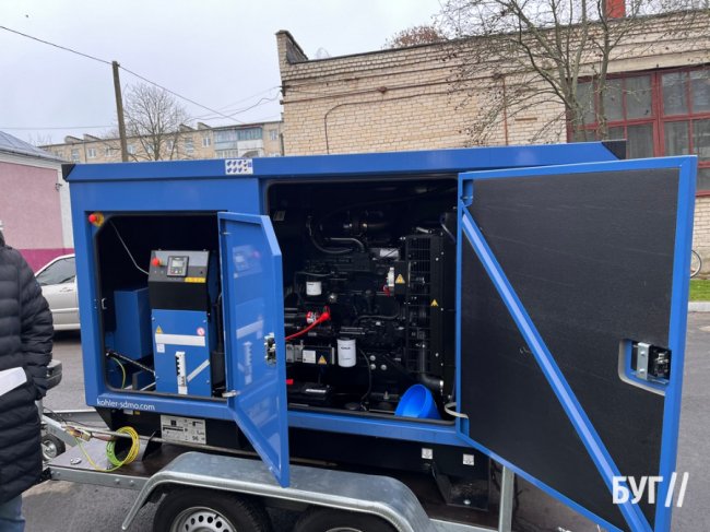 Литовці передали генератор для котельні Володимира. ФОТО