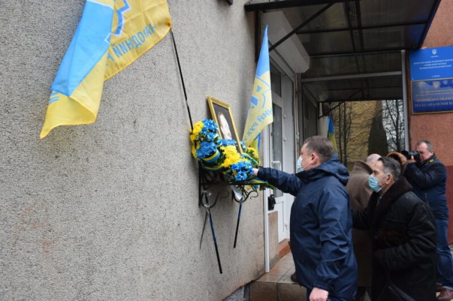 У Луцьку вшанували пам'ять В’ячеслава Чорновола. ФОТО