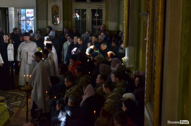 Загинув у день народження: Луцьк попрощався з воїном Віктором Лахаєм. ФОТОРЕПОРТАЖ