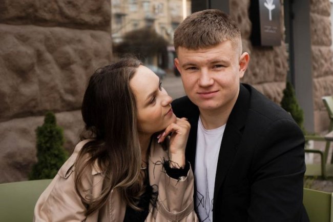 «Я мушу йти, витягати хлопців. А завтра на ранок зателефоную», - спогади дружини про загиблого 22-річного Героя Вадима Прокопчука