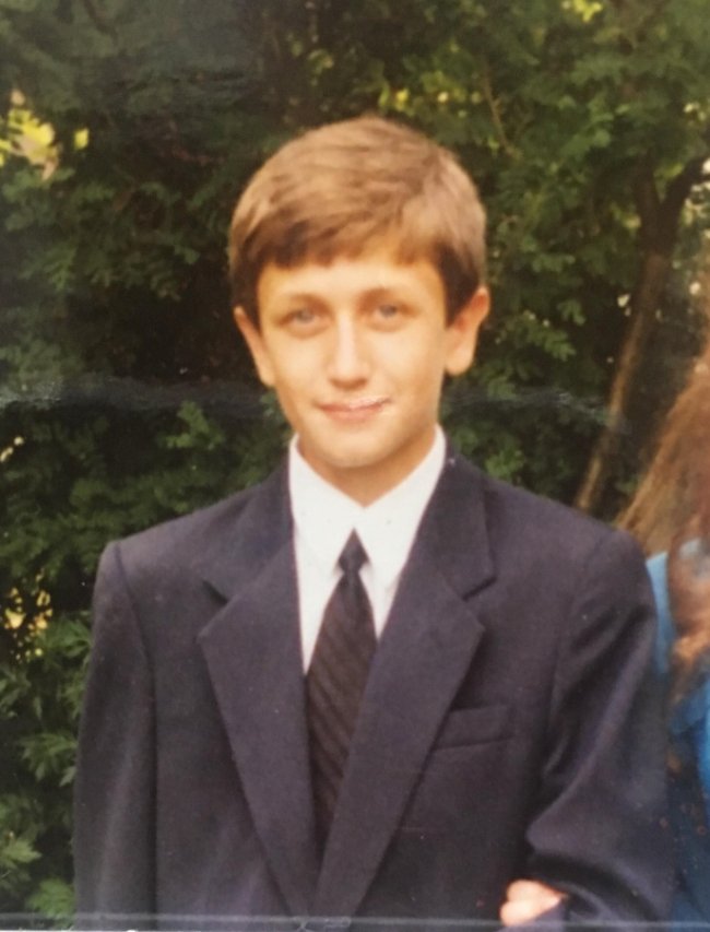 Пиво в бігудях та дискотека до ранку: як святкували випускний відомі волиняни