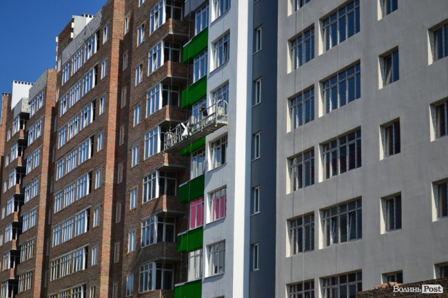 Фотозвіт із будівництва найяскравішого житлового комплексу Луцька*