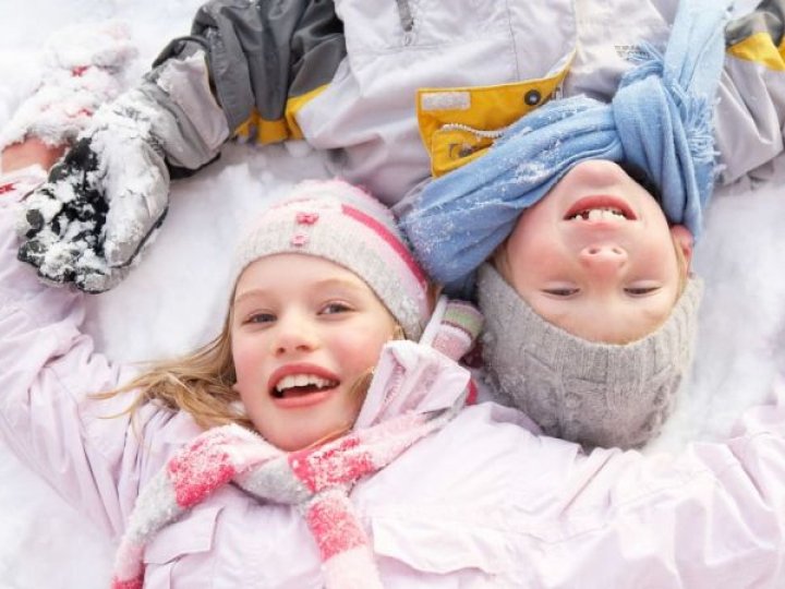 Як вибрати зимову куртку для дівчинки: практичний гід