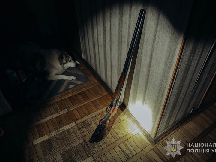 У Луцьку дебошир вистрілив у поліцейського, який прикрив собою жінку з дитиною