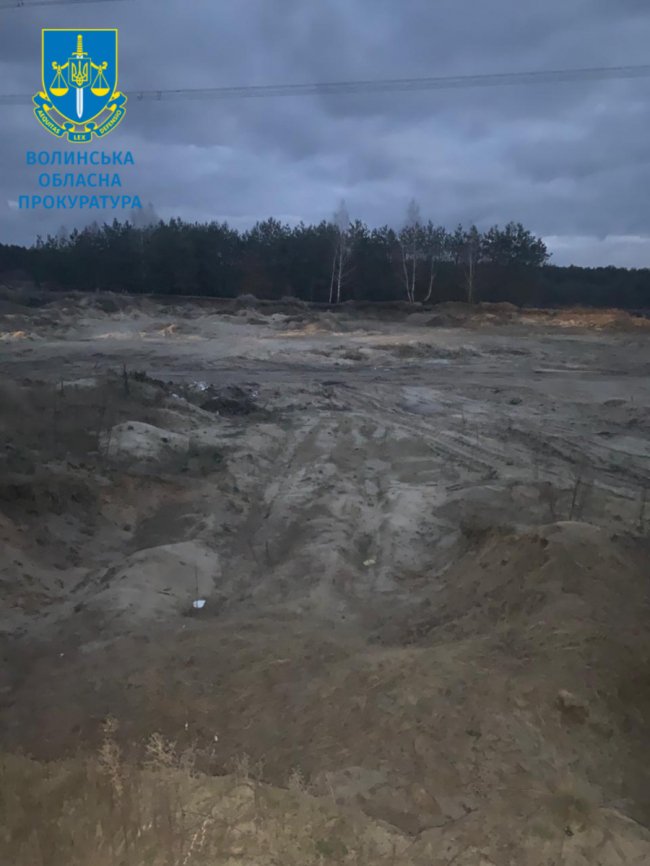 Комунальники на Волині поцупили пісок на мільйон