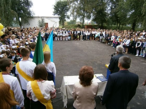 У Ковелі - свято першого дзвоника. ФОТО