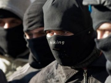 Невідомі у балаклавах напали на луцьких журналістів