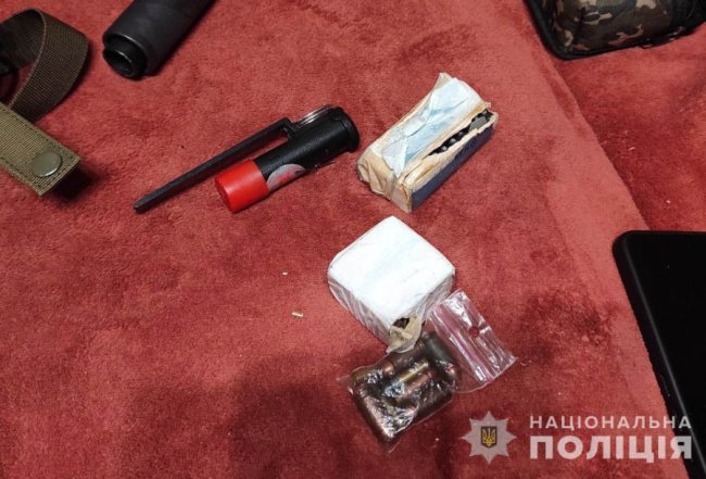 На Волині у 46-річного чоловіка вдома знайшли боєприпаси