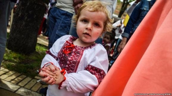 Святкування Дня Києва: українці влаштували Мегамарш у вишиванках. ФОТО. ВІДЕО