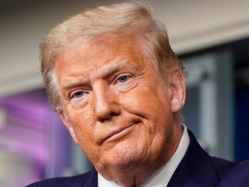 Верховний суд США дозволив Трампу балотуватися у президенти