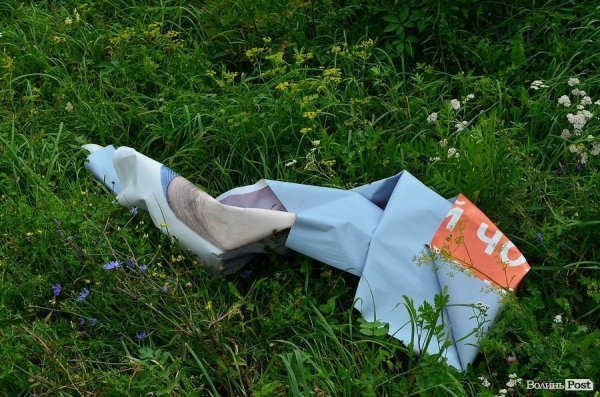 У Луцьку на Набережній – понівечені білборди. ФОТО