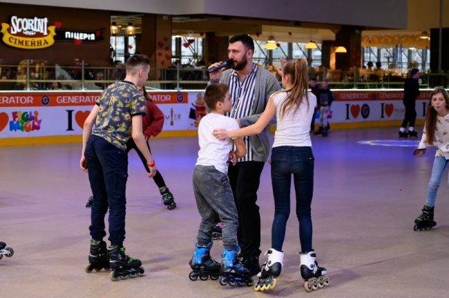 На арені розваг «GeneratorCitу» відбулася дискотека на роликах. ФОТО*