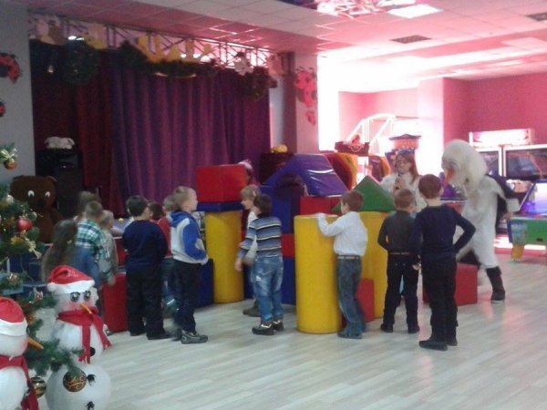 Для дітей луцьких прикордонників влаштували свято. ФОТО