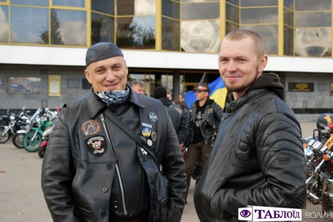 Байкери трьох країн зібралися в Луцьку, аби закрити мотосезон. ФОТО