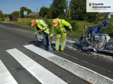 На трасі Луцьк – Рівне поновлюють дорожню розмітку