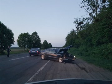 Під Луцьком зіткнулися дві «іномарки»