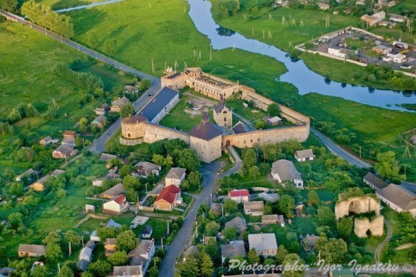 Невідома Україна на фото Ігора Ігнатьєва. Політ на мотопараплані. ФОТО