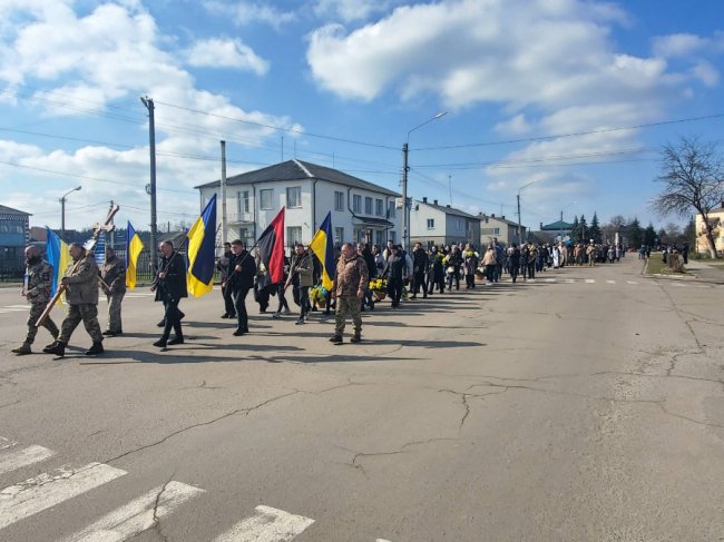 На Волині поховали снайпера, який півтора року вважався зниклим безвісти