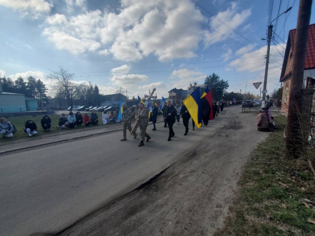 На Волині поховали снайпера, який півтора року вважався зниклим безвісти