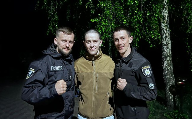 «Після 340 днів російського полону Андрій повернувся додому», –  волинянин, який очолює патрульну поліцію Рівненщини, подякував за брата