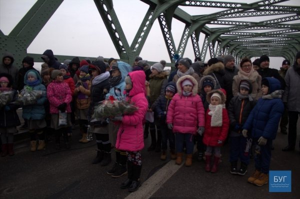 На Волинь прибув Вифлеємський вогонь миру