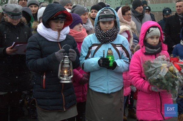 На Волинь прибув Вифлеємський вогонь миру