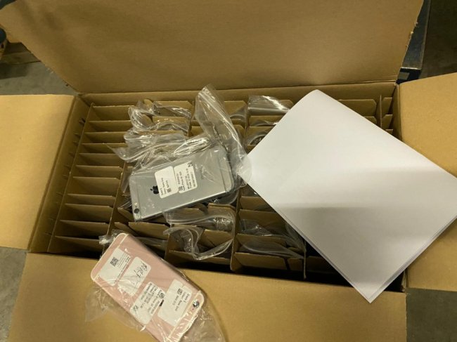 Через «Ягодин» намагалися провезти телефони та телевізори відомих компаній. ФОТО