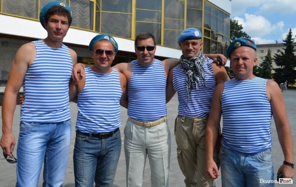 Луцьком пройшов «десант-парад». ФОТО