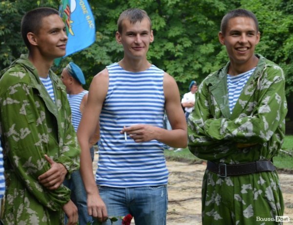 Луцьком пройшов «десант-парад». ФОТО