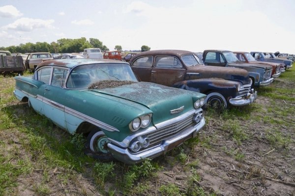 У США фермер заховав 500 раритетних Chevrolet. ФОТО