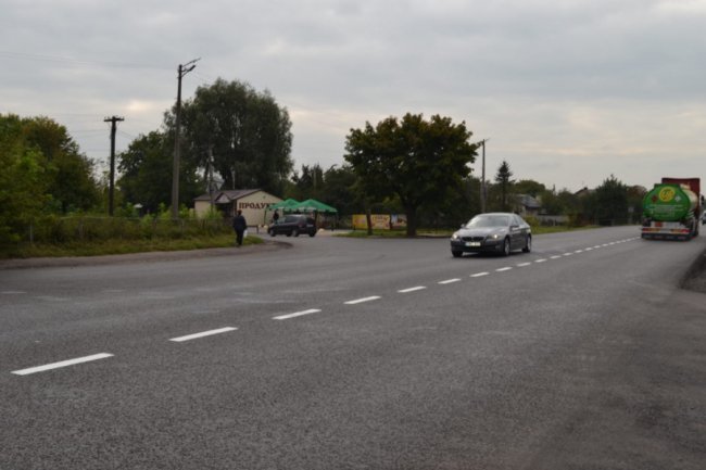 На відремонтованій трасі Ковель – Жовква уже наносять розмітку