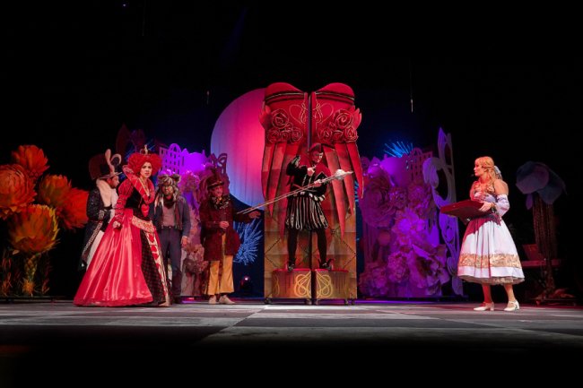 До Гончарівки на сватання або яке минуле приховує графська родина: театральний анонс у Луцьку на 11 – 16 березня