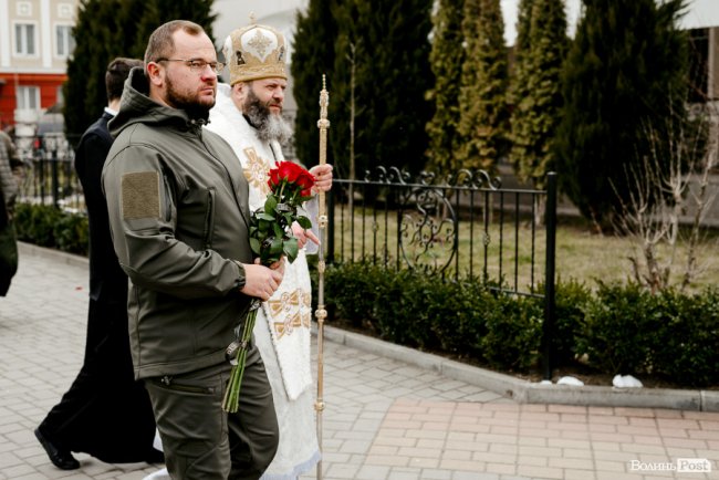 «Вивільнюємося ціною життя Героїв»: у Луцьку попрощалися із Владиславом Недільком. ФОТО