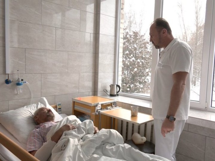 До лікарні у Луцьку шпиталізували двох людей із обмороженнями