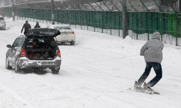 Фото Києва, заваленого снігом