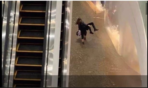 Прорив труби біля «Оcean Plaza» у Києві: 7 людей отримали опіки. ФОТО